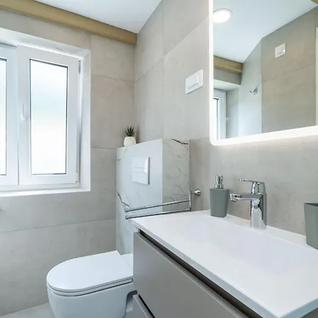 アパート Sunny Seafront With Sunbeds! Unique