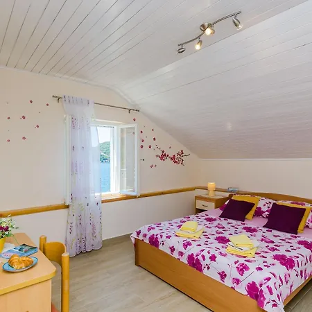 Appartement Sunny Seafront With Sunbeds! Unique Zaton (Dubrovnik-Neretva)