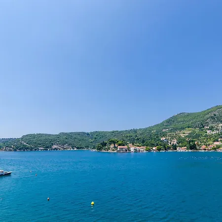 Apartament Sunny Seafront With Sunbeds! Unique Zaton (Dubrovnik-Neretva)