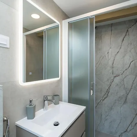 Appartement Sunny Seafront With Sunbeds! Unique *