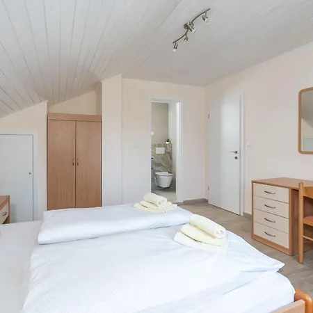 Sunny Seafront With Sunbeds! Unique Appartement Zaton (Dubrovnik-Neretva)