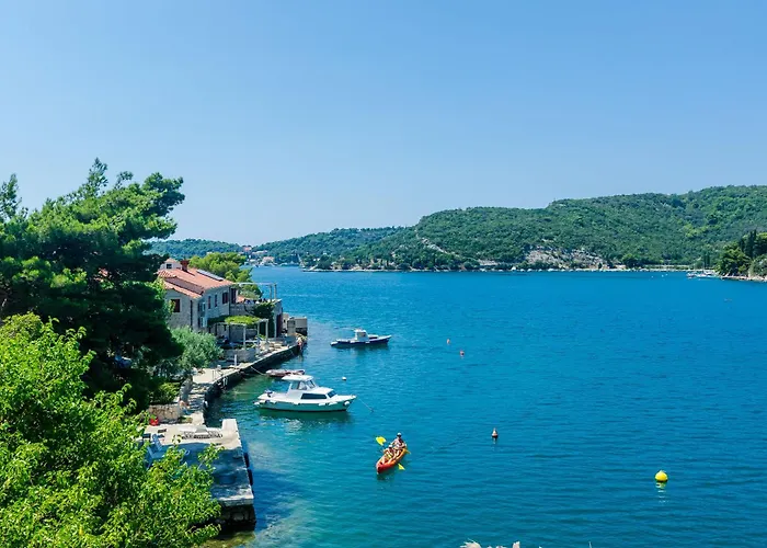 Daire Sunny Seafront With Sunbeds! Unique *