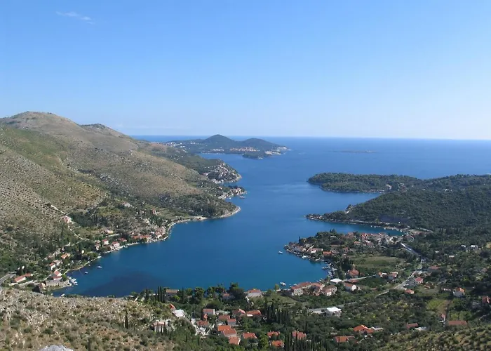 Daire Sunny Seafront With Sunbeds! Unique